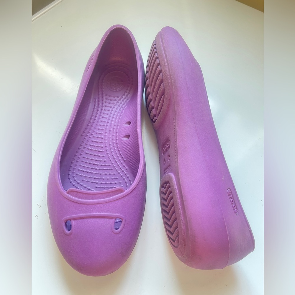 Women's Purple Slip On Crocs Shoes Size 5
$15 Size:5 CROCS - Picture 2 of 7